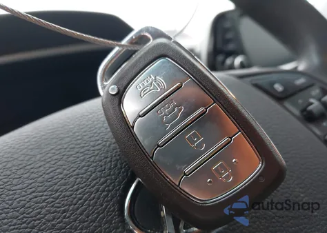 2020 Hyundai Tucson Value из США, поврежденный, VIN KM8J3CA41LU136418